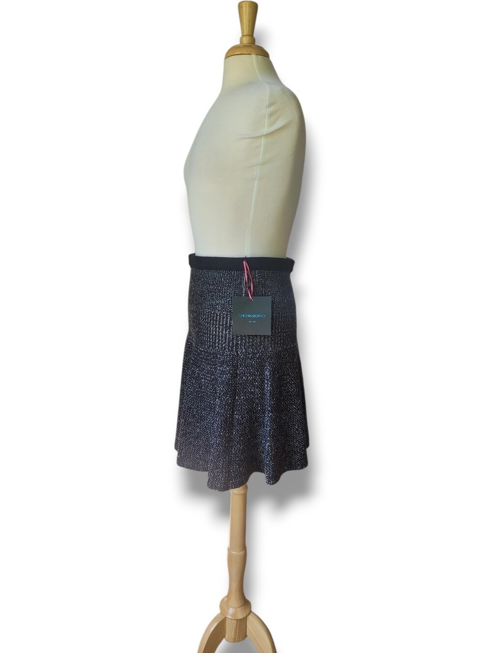 Cynthia Rowley Grey/Black Wool Blend Swing Mini Skirt. Size M - Picture 6 of 12